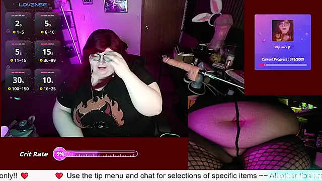 Snapshot of RileySynn chatting on July 25, 1:25 am RileySynn online show from July 25, 1:25 am