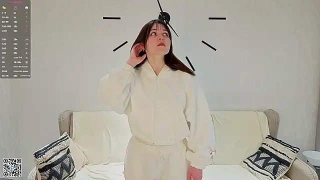 DelindaToste online show from March 5, 6:15 pm