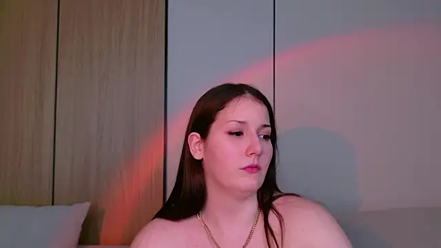 Snapshot of Anora_Mills chatting on April 24, 5:21 am Anora Mills online show from April 24, 5:21 am
