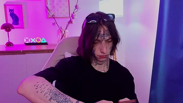 swagamee online show from April 11, 1:26 pm