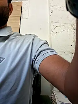 Snapshot of hot---boy1 chatting on February 22, 5:19 am hot---boy1 online show from February 22, 5:19 am