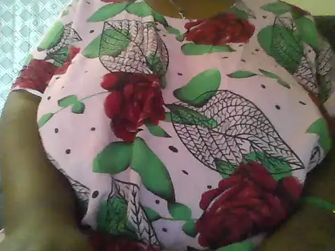 Honeybloom1 online show from February 9, 10:52 am