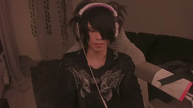 Snapshot of Bayakuya chatting on May 25, 9:54 pm Bayakuya online show from May 25, 9:54 pm