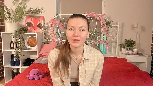 TobiMillinor online show from February 25, 8:07 pm