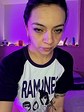 Ana-Spencer online show from June 2, 5:37 pm