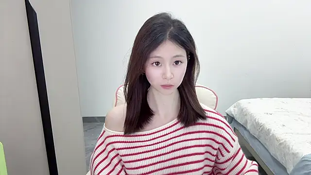 DYyyyyy-- online show from March 4, 11:38 am