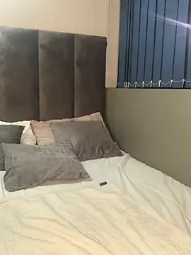 Snapshot of SexyLaylahx chatting on February 7, 10:13 pm SexyLaylahx online show from February 7, 10:13 pm