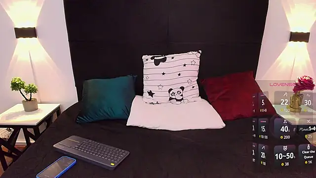 JacoVelvet online show from February 16, 4:03 pm