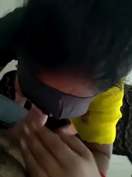 Snapshot of Castrol1289 chatting on March 1, 9:22 am Castrol1289 online show from March 1, 9:22 am