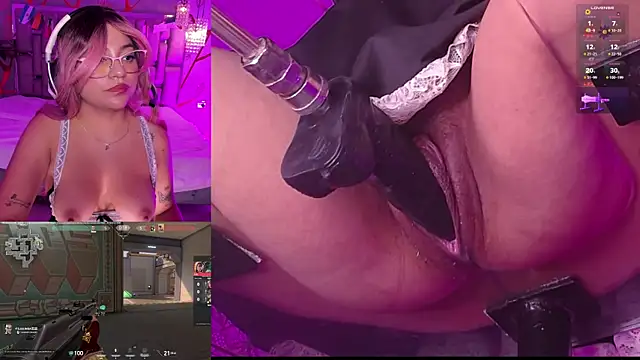 Snapshot of BriannaLux chatting on July 12, 9:50 pm BriannaLux online show from July 12, 9:50 pm