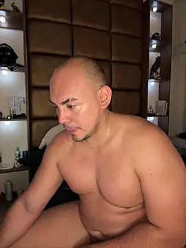 Snapshot of eros_colby chatting on February 13, 12:50 am eros colby online show from February 13, 12:50 am