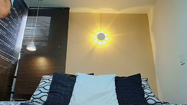 Damon Salvarote S online show from April 10, 7:18 pm