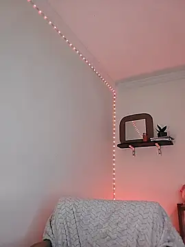 Snapshot of LilaRvsh chatting on February 18, 5:09 pm LilaRvsh online show from February 18, 5:09 pm