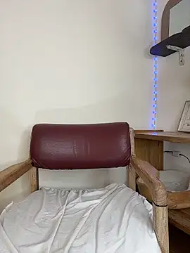 LilaRvsh online show from March 9, 5:17 pm