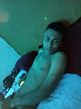 miguelit21 online show from March 5, 5:03 am