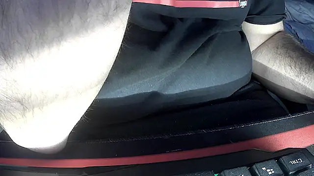 Snapshot of no-name15 chatting on February 1, 1:04 am no-name15 online show from February 1, 1:04 am