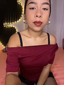 Snapshot of Katty_honey_ chatting on February 23, 5:16 am Katty honey online show from February 23, 5:16 am