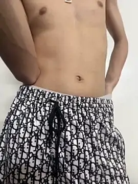 tuncube online show from April 14, 5:41 pm