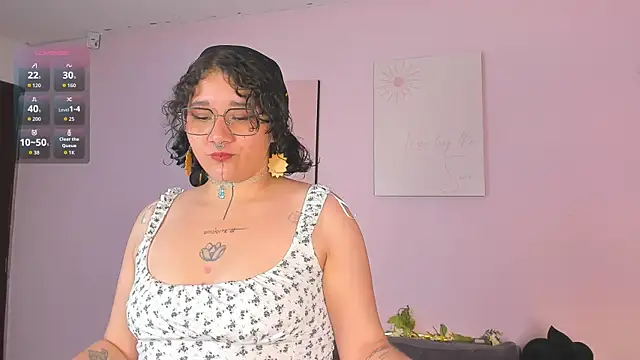 Snapshot of Sylvara_bx chatting on April 29, 11:47 am Sylvara bx online show from April 29, 11:47 am