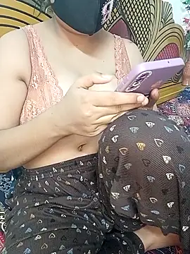 Snapshot of Rotna_begum chatting on March 2, 4:58 pm Rotna begum online show from March 2, 4:58 pm