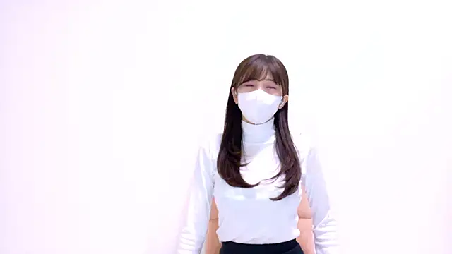 Snapshot of The_Ami_jp chatting on February 17, 10:12 am The Ami jp online show from February 17, 10:12 am