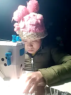 Snapshot of cana4455 chatting on February 4, 2:34 pm cana4455 online show from February 4, 2:34 pm