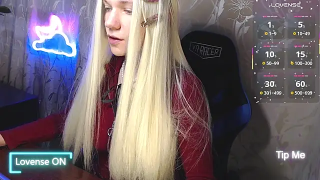 Shiny Victoria online show from March 19, 9:02 am