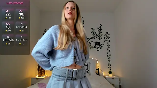 EllyMartinez online show from February 18, 9:11 pm