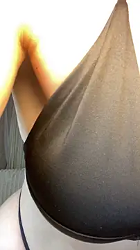 Snapshot of Lissy_Liss chatting on April 20, 5:26 pm Lissy Liss online show from April 20, 5:26 pm