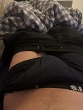 Snapshot of Enzo_2763 chatting on March 2, 7:43 pm Enzo 2763 online show from March 2, 7:43 pm