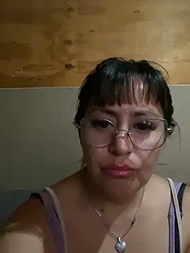 Snapshot of calistrababy chatting on February 20, 11:05 pm calistrababy online show from February 20, 11:05 pm