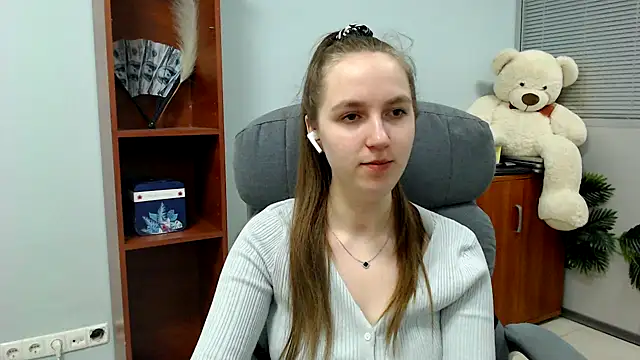 Nessi-Morris online show from February 9, 8:18 am