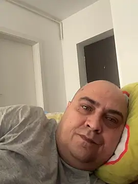 Snapshot of vitalik66679 chatting on February 3, 6:40 am vitalik66679 online show from February 3, 6:40 am