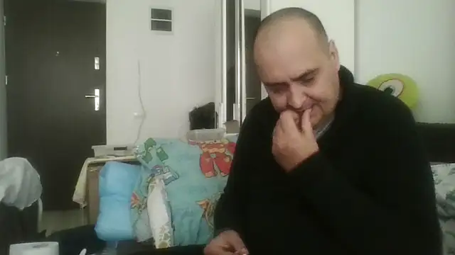 Snapshot of vitalik66679 chatting on February 21, 7:20 am vitalik66679 online show from February 21, 7:20 am