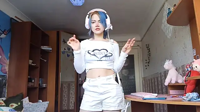 KathernSaulters online show from February 3, 6:40 am