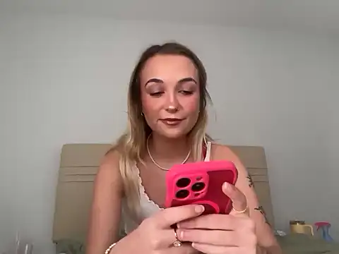 Snapshot of kelseyblu chatting on March 2, 11:44 pm kelseyblu online show from March 2, 11:44 pm