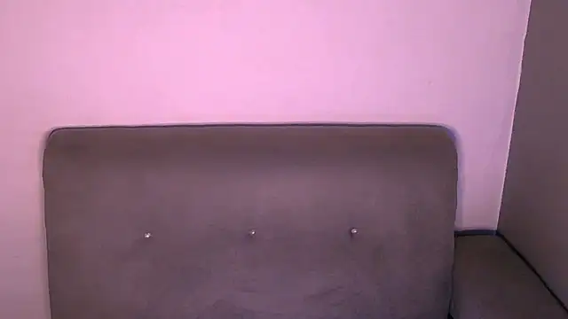 Snapshot of StweetemmaC chatting on May 9, 3:01 am StweetemmaC online show from May 9, 3:01 am