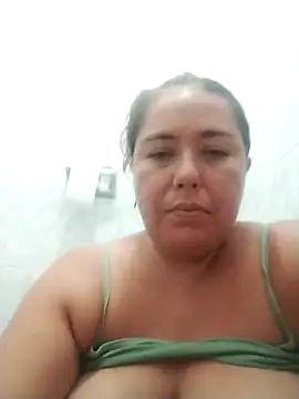Snapshot of hot_girl_full chatting on June 20, 2:03 am hot girl full online show from June 20, 2:03 am