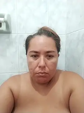 Snapshot of hot_girl_full chatting on June 21, 1:41 am hot girl full online show from June 21, 1:41 am