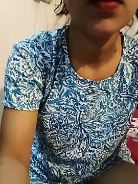 Saxy bhabhi79 online show from May 19, 4:35 pm
