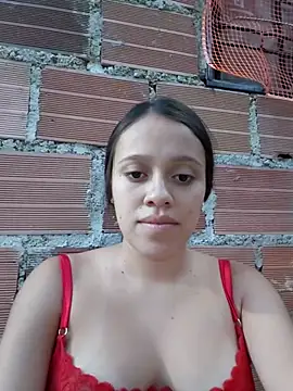 Snapshot of lachiki_plus chatting on June 1, 11:06 pm lachiki plus online show from June 1, 11:06 pm