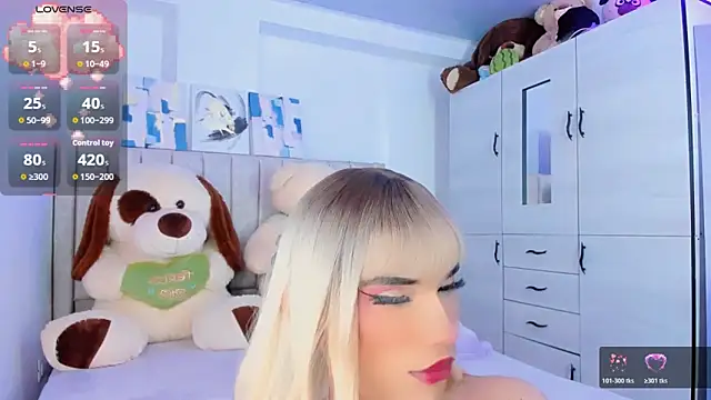 Snapshot of baby_cleo_ chatting on March 24, 11:10 pm baby cleo online show from March 24, 11:10 pm