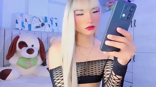Snapshot of baby_cleo_ chatting on April 30, 10:58 pm baby cleo online show from April 30, 10:58 pm