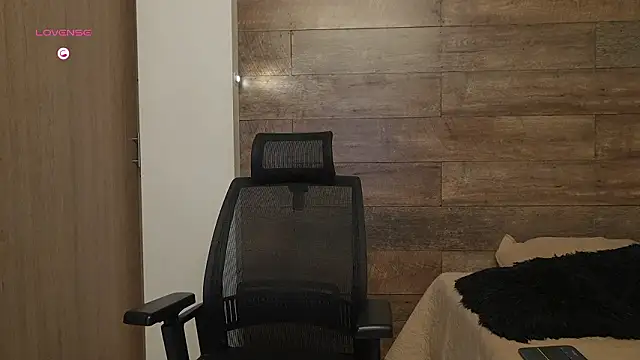 Snapshot of connor_h1 chatting on February 28, 4:24 am connor h1 online show from February 28, 4:24 am