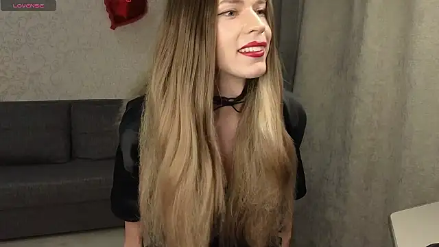 Snapshot of Anna_inHear chatting on February 19, 7:10 pm Anna inHear online show from February 19, 7:10 pm