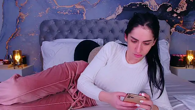 Snapshot of RubyXconner chatting on February 2, 8:29 pm RubyXconner online show from February 2, 8:29 pm