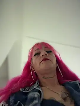 Snapshot of Karolaiin_LS chatting on February 17, 7:42 pm Karolaiin LS online show from February 17, 7:42 pm