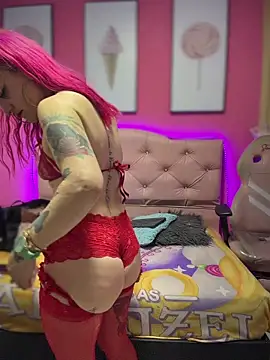 Snapshot of Karolaiin_LS chatting on February 25, 9:46 pm Karolaiin LS online show from February 25, 9:46 pm