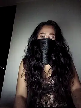 Snapshot of Milove86 chatting on February 7, 5:11 am Milove86 online show from February 7, 5:11 am