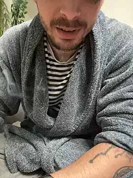 Snapshot of Piratee666 chatting on February 23, 8:01 am Piratee666 online show from February 23, 8:01 am